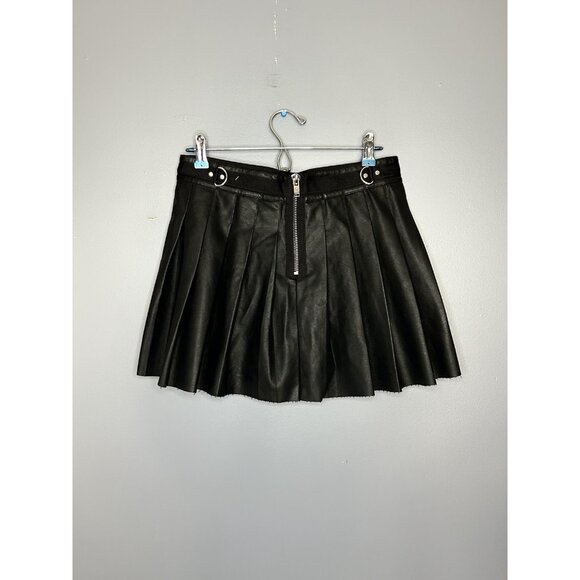 Dolls Kill Mini Skirt Womens XL Spade Black Pleated Faux Leather O-Ring Current - Picture 2 of 8
